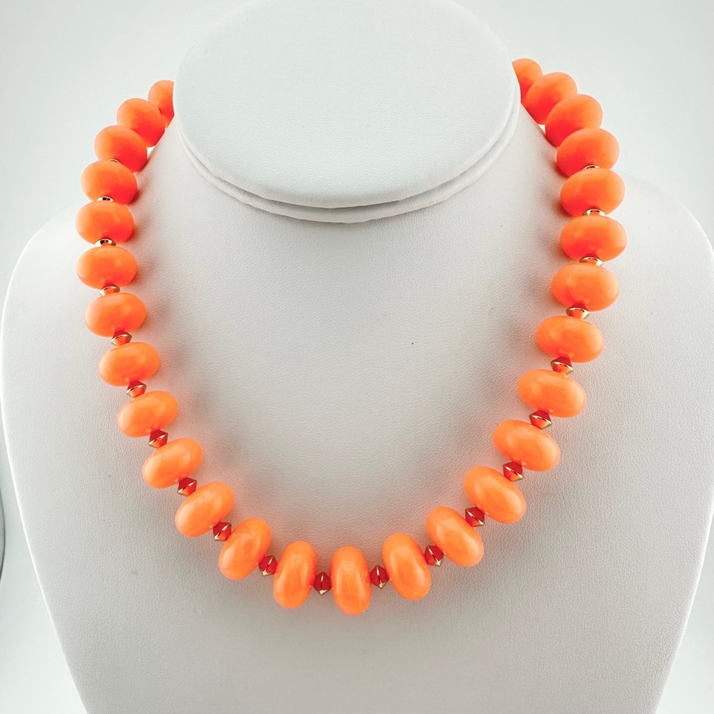 NWOT JCrew Necklace in Peach Swirl Beads with Gold Plated Spacers